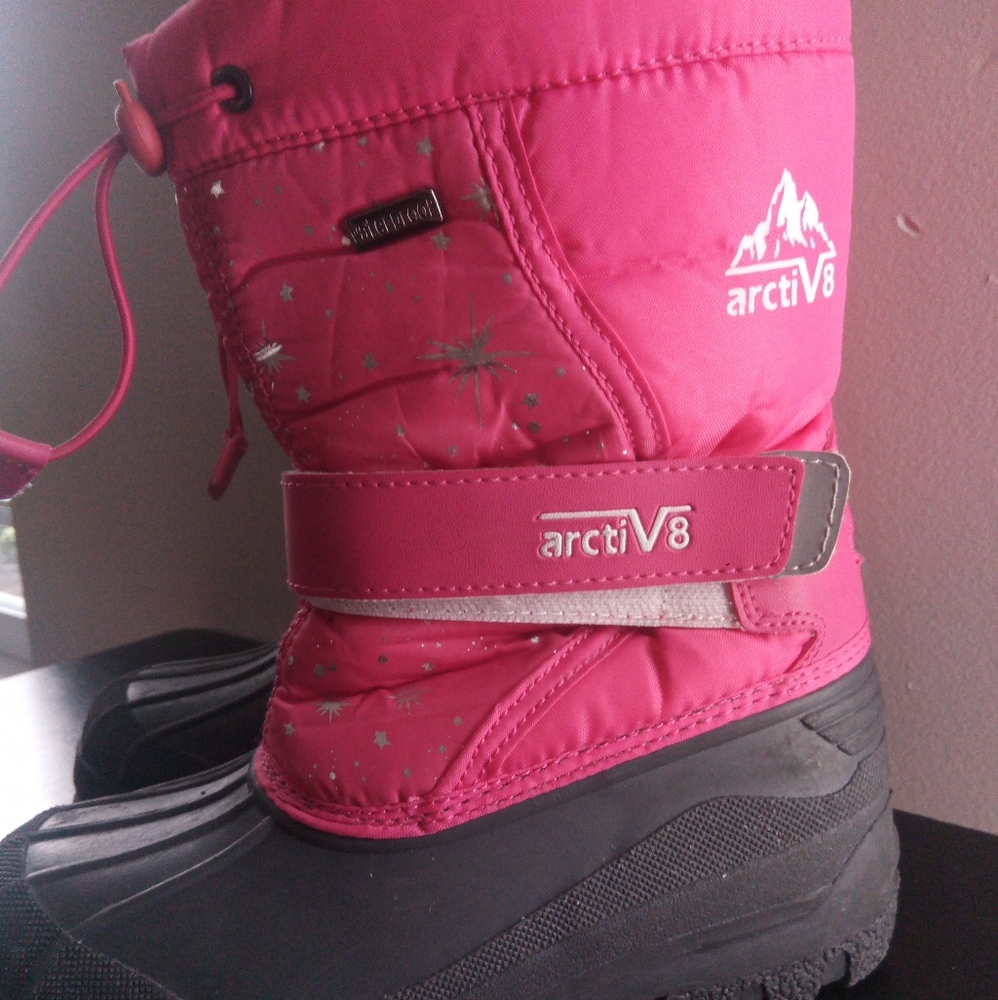 Arctiv 8 girls snow boots